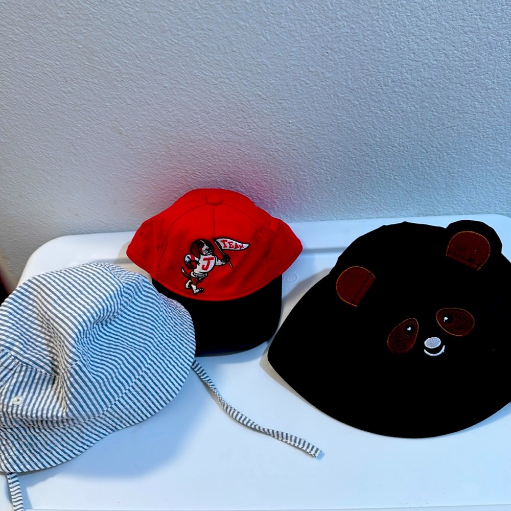 Boys hat. 0-24 months